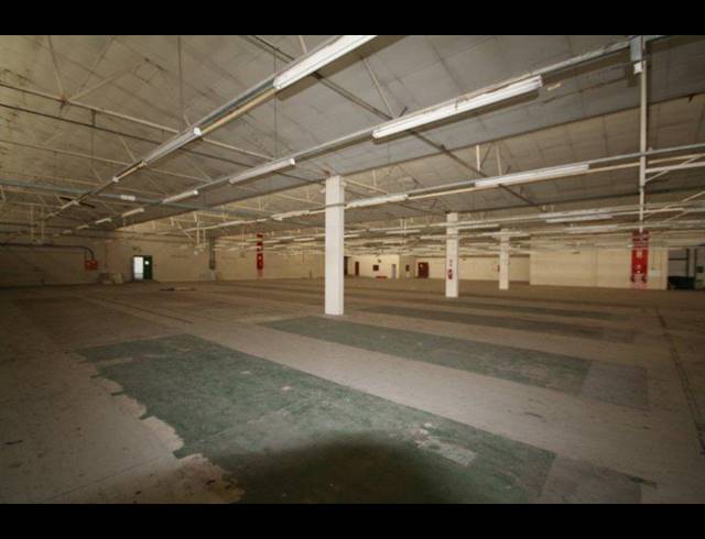 2,264M² FACTORY TO LET IN ATHLONE